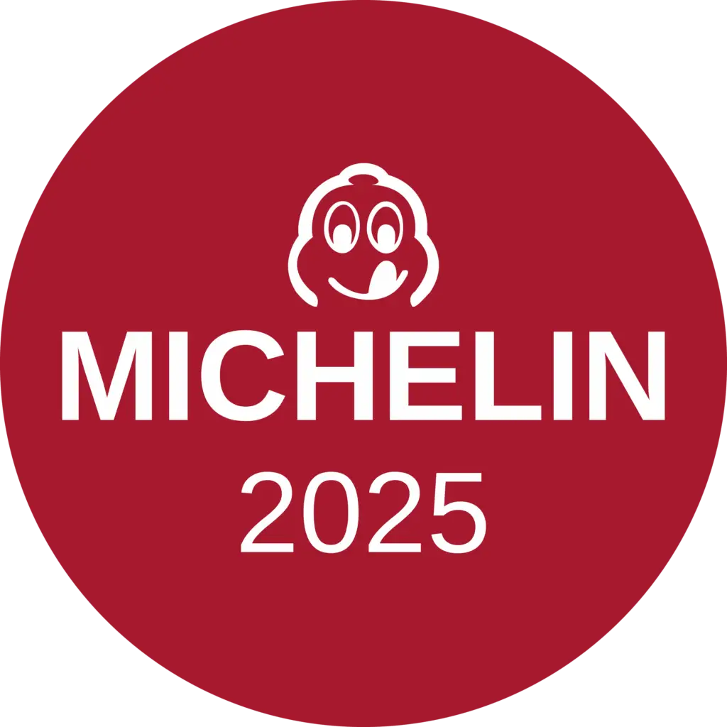 Runder roter „MICHELIN 2025“-Badge